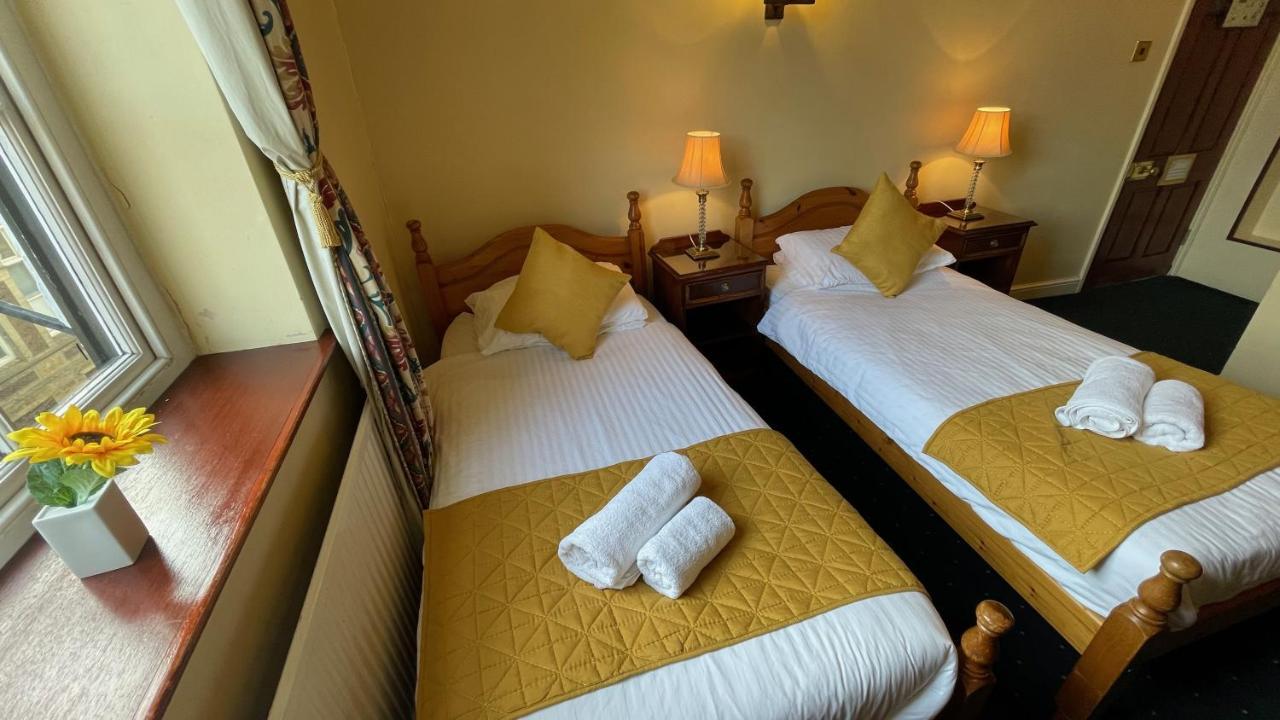 Hotel Crown