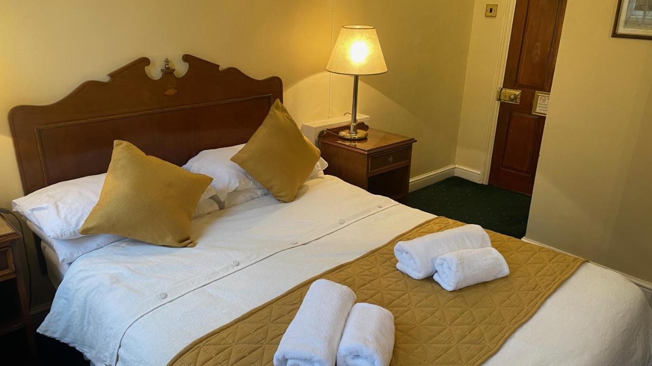 Hotel Crown
